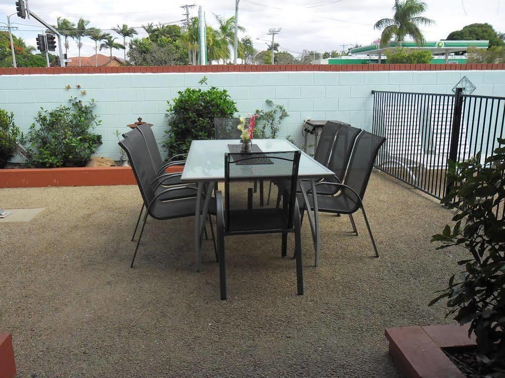 Banjo Paterson Motor Inn Townsville Exterior foto